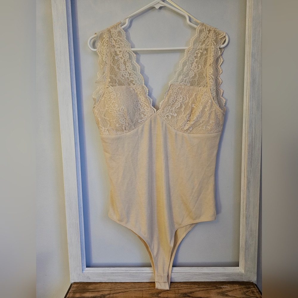 Lace Trim Cream Bodysuit